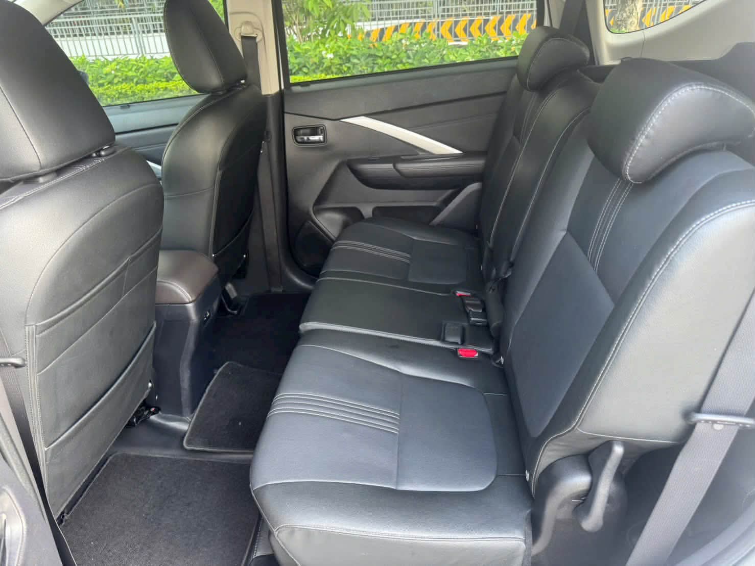 7-Seater photo 5