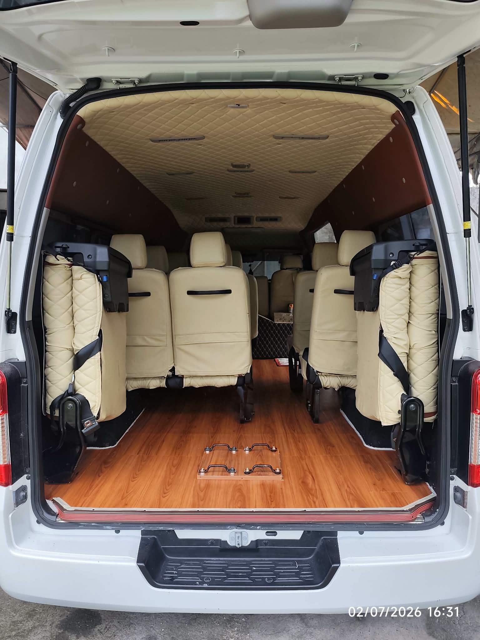 Van #1 photo 6